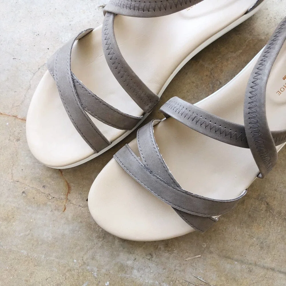 Hush Puppies Gray Strappy Sandals - Picture 4 of 6